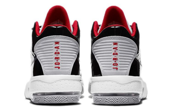 Jordan Max Aura 2