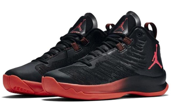 Jordan Super.Fly 5 X 5