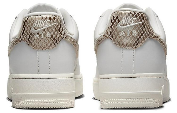 Nike Air Force 1 '07