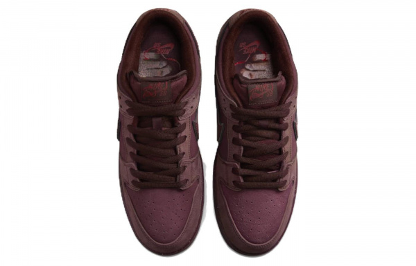 Nike Dunk SB "Burgundy Crush" Valentines "love found"