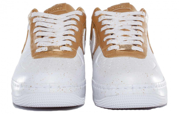 Nike Air Force 1 Supreme Gold Medal