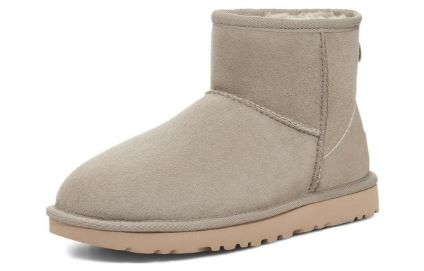 UGG